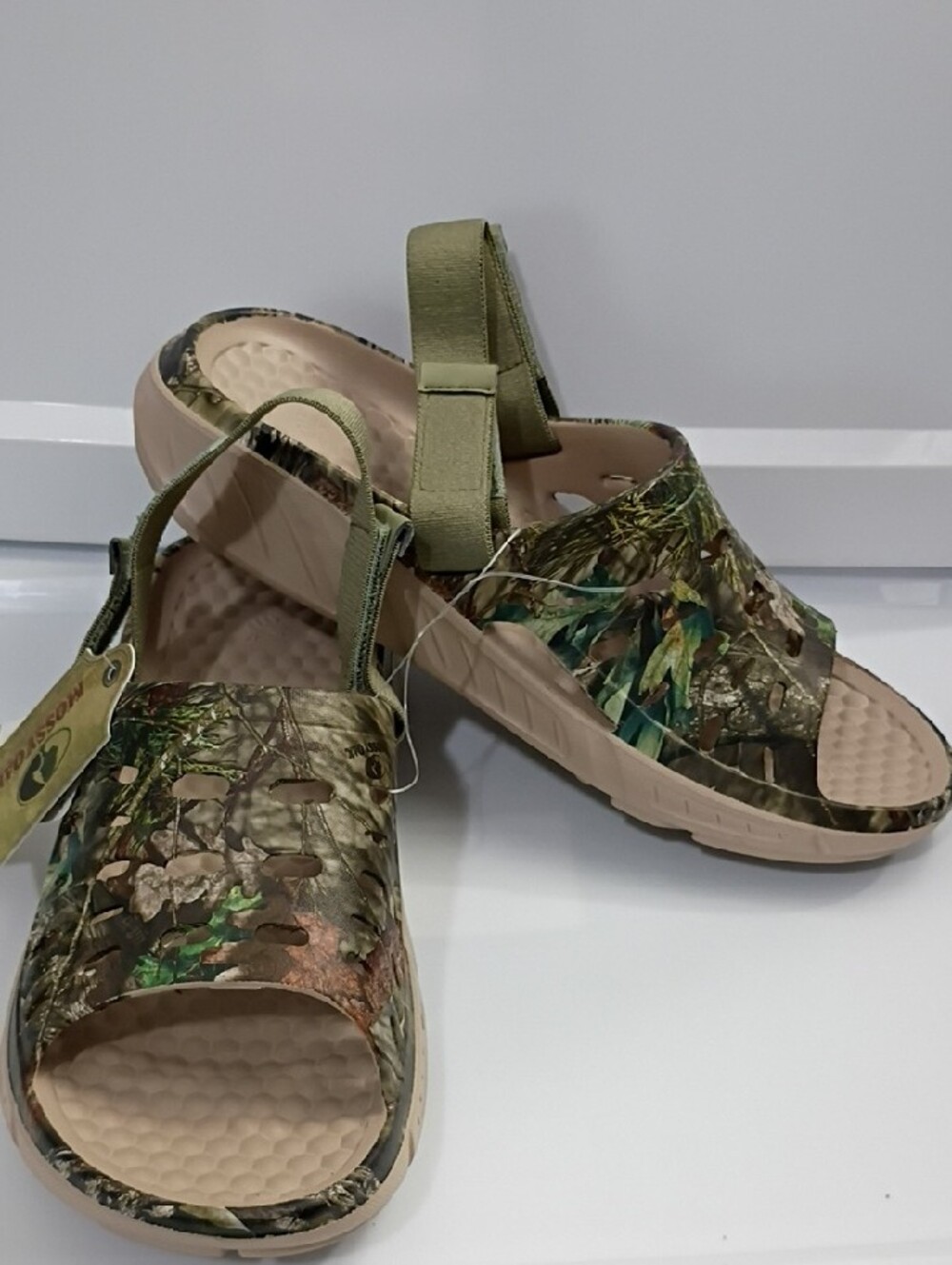 Mossy Oak Men's Camouflage Slip-On Sandals in Green and Tan Size 11 NWT